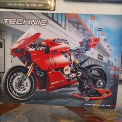 Lego 42107