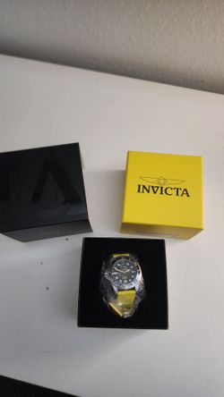 Invicta Men's yellow watch New in box