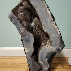 Agate Geode Or Quartz Crystals