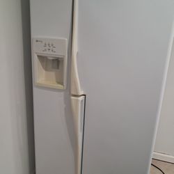 White Maytag Side-by-Side Refrigerator 