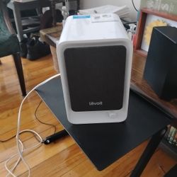 LEVOIT AIR PURIFIER