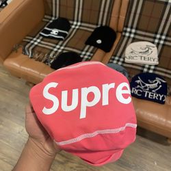 Supreme Ski Mask Red (Color Changing)