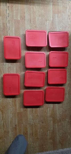 10x Pyrex glass containers with lids 7.5"x5.5"x2"