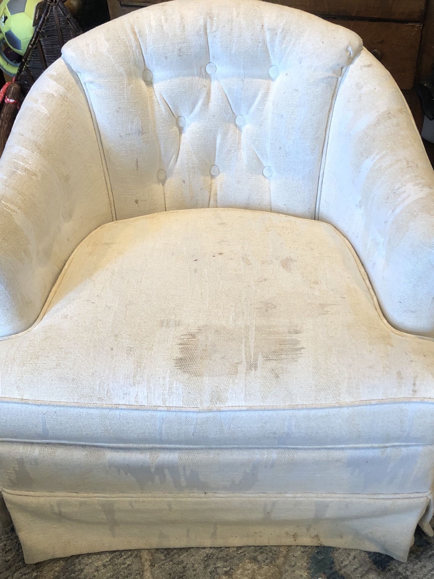Vintage 80’s Swivel Club Chair