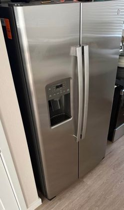 GE Fridge