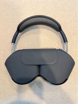 AirPods Max with Smart Case (USB-C)
