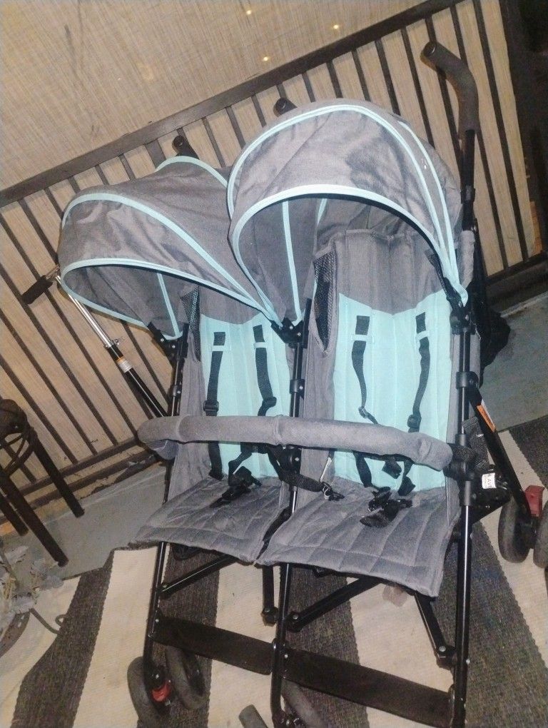 Double Stroller Perfect Conditions