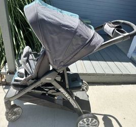 Chicco Bravo For 2 Sit and Stand Stroller
