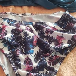 Bikini Sets for Women  2 Piece Swimsuits. Sexy Two Piece Bathing Suits Swimwear
Size Medium 

