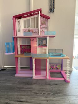 Barbie Dreamhouse