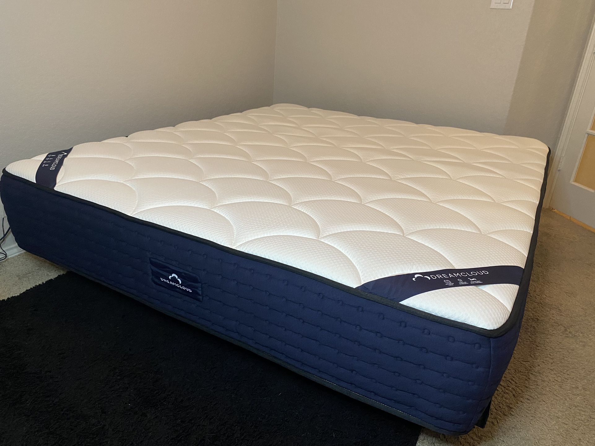 DreamCloud Mattress for Sale in San Antonio, TX OfferUp
