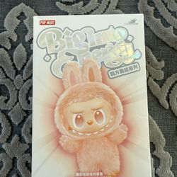 POP MART Big Into Energy Labubu