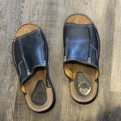 Men’s Doc Martens Black Leather Slide Sandals size 9 Vintage Rare - excellent condition!