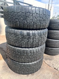 Falken wildpeak A/T3 LT275/70R17