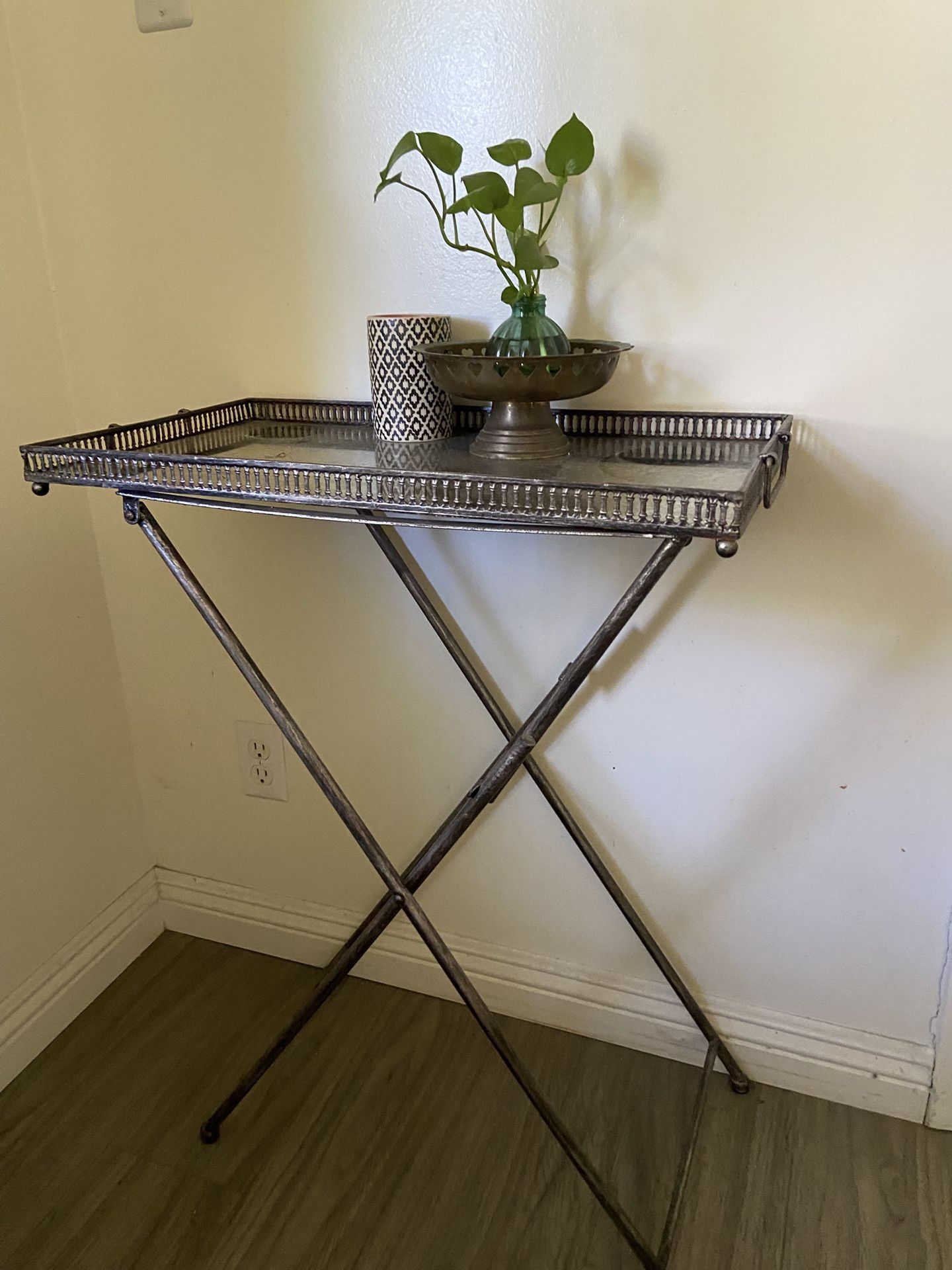 Bar Cart / metal And Mirror