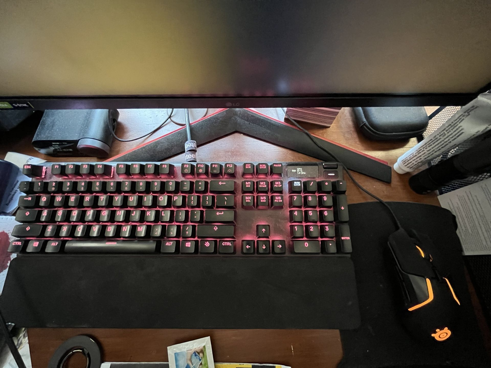 Steelseries Apex 7 Keyboard and Mouse