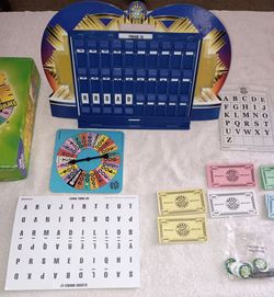 Vintage 2005 Wheel of Fortune 2nd Edition Board Game