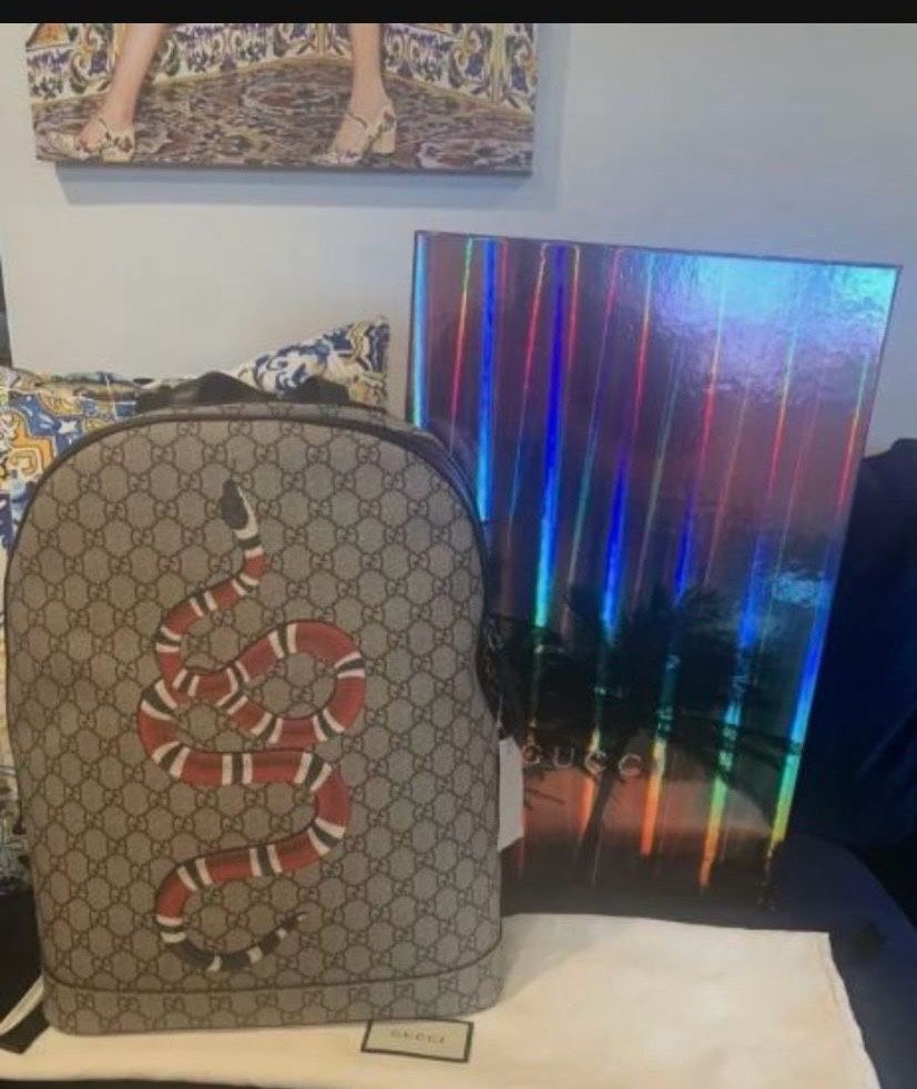 Gucci GG Supreme Snake Back Pack !! Great Deal !!