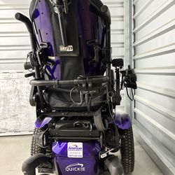 Electric Wheel Chair / Quickie J3