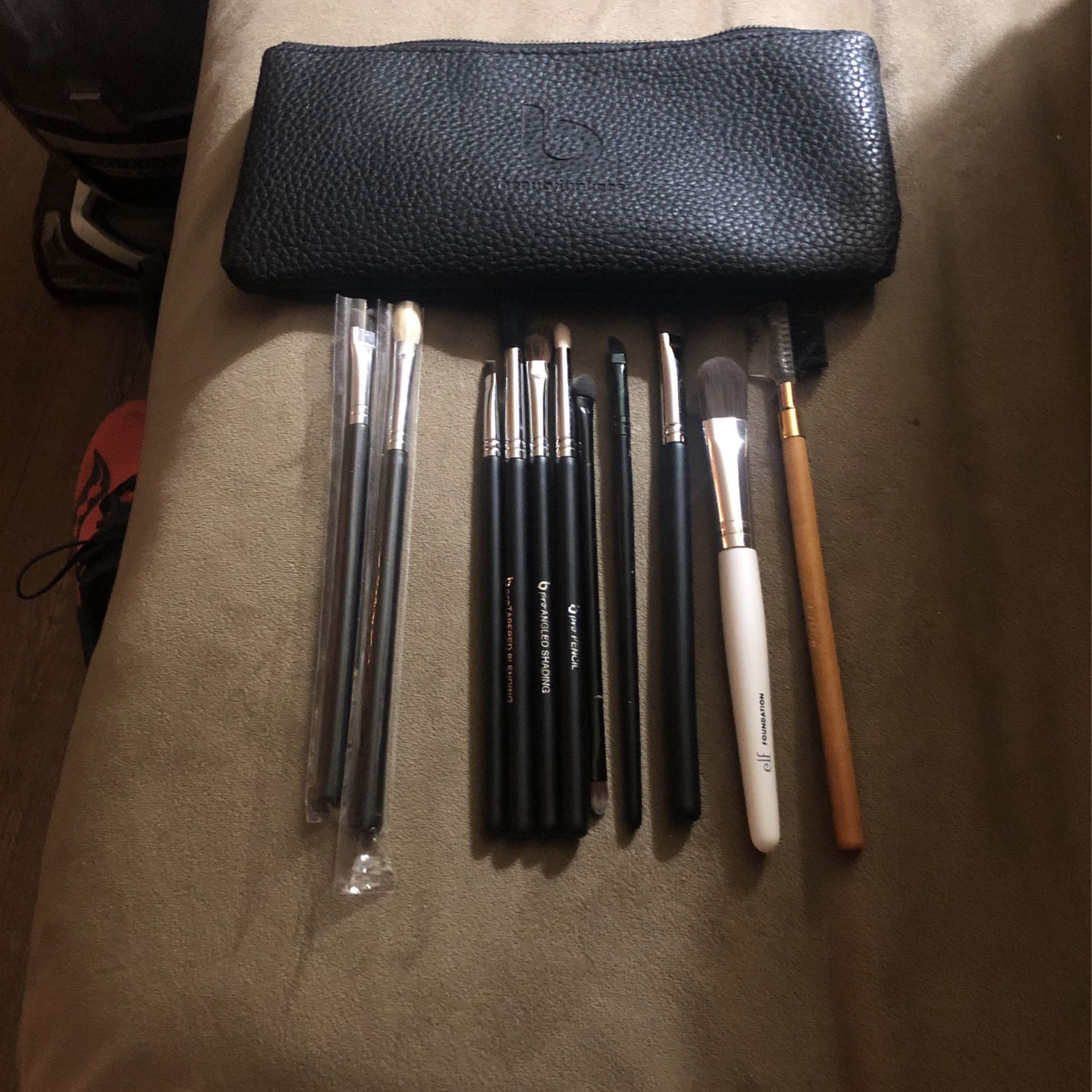 Makeup Brushes W/ Bag