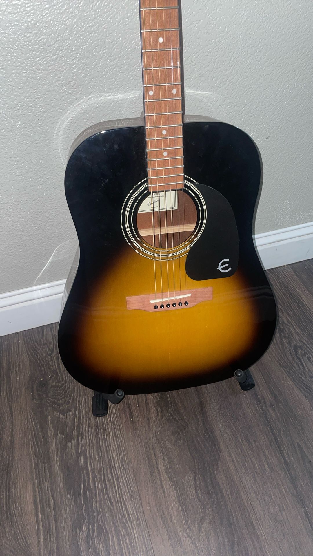 Epiphone PRO-1 acoustic