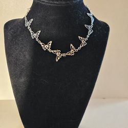 New Silver Butterfly Necklace 