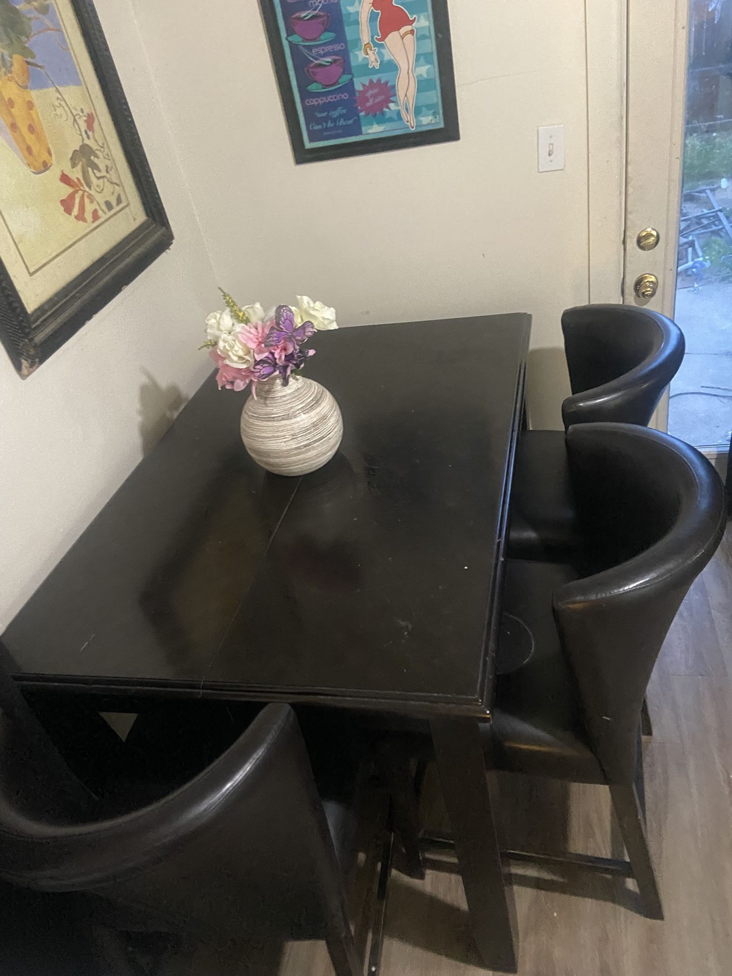 Dining Room Table Plus 4 Chairs