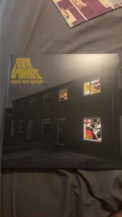 Arctic monkeys ( favorite worst nightmare )