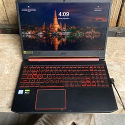 Nitro 5 Gaming Laptop 