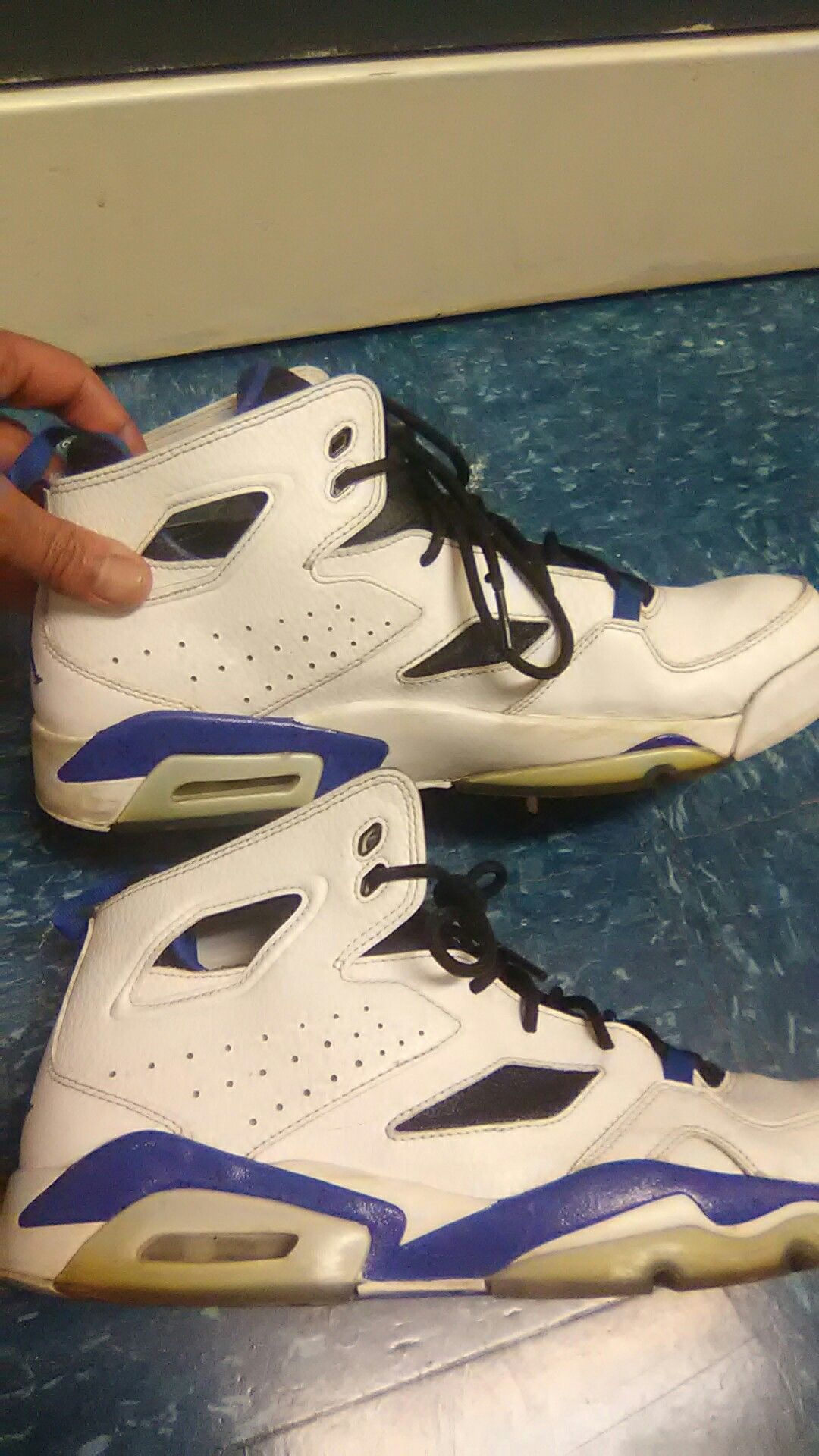 Jordans blue,white,black