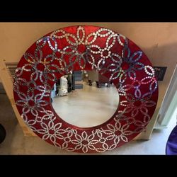 Pre- owned Pier  21 Oval shape mirror  Asking price 125.00 or your best offer  Pick up in Powder Springs Ga 30127  