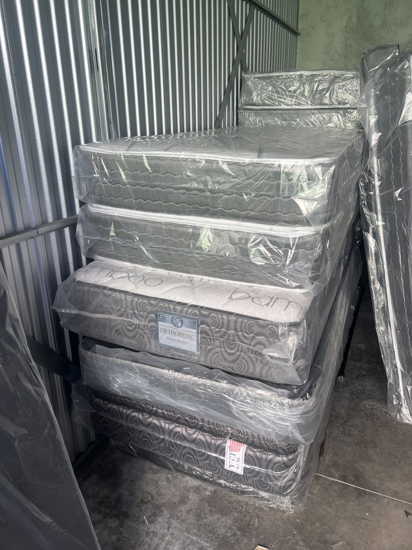 Mattresses: twin, full , queen regular , Colchon Nuevo Colchones plush or pillow top available cama bed mattress