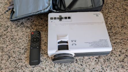 Vankyo Mini Projector w/ Case and Screen