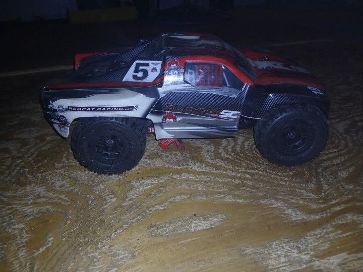 Redcat Racing Blackout SC 1/10th Scale