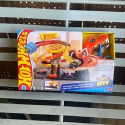 Hot wheels pizza Slam Cobra Attack New