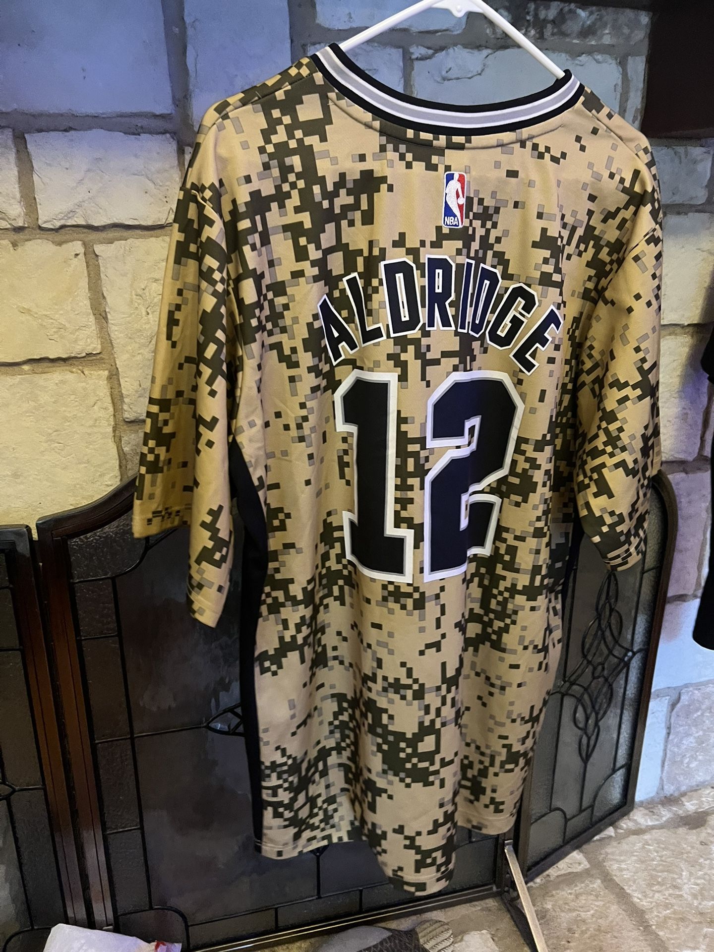 Spurs 12 Aldridge Shirt
