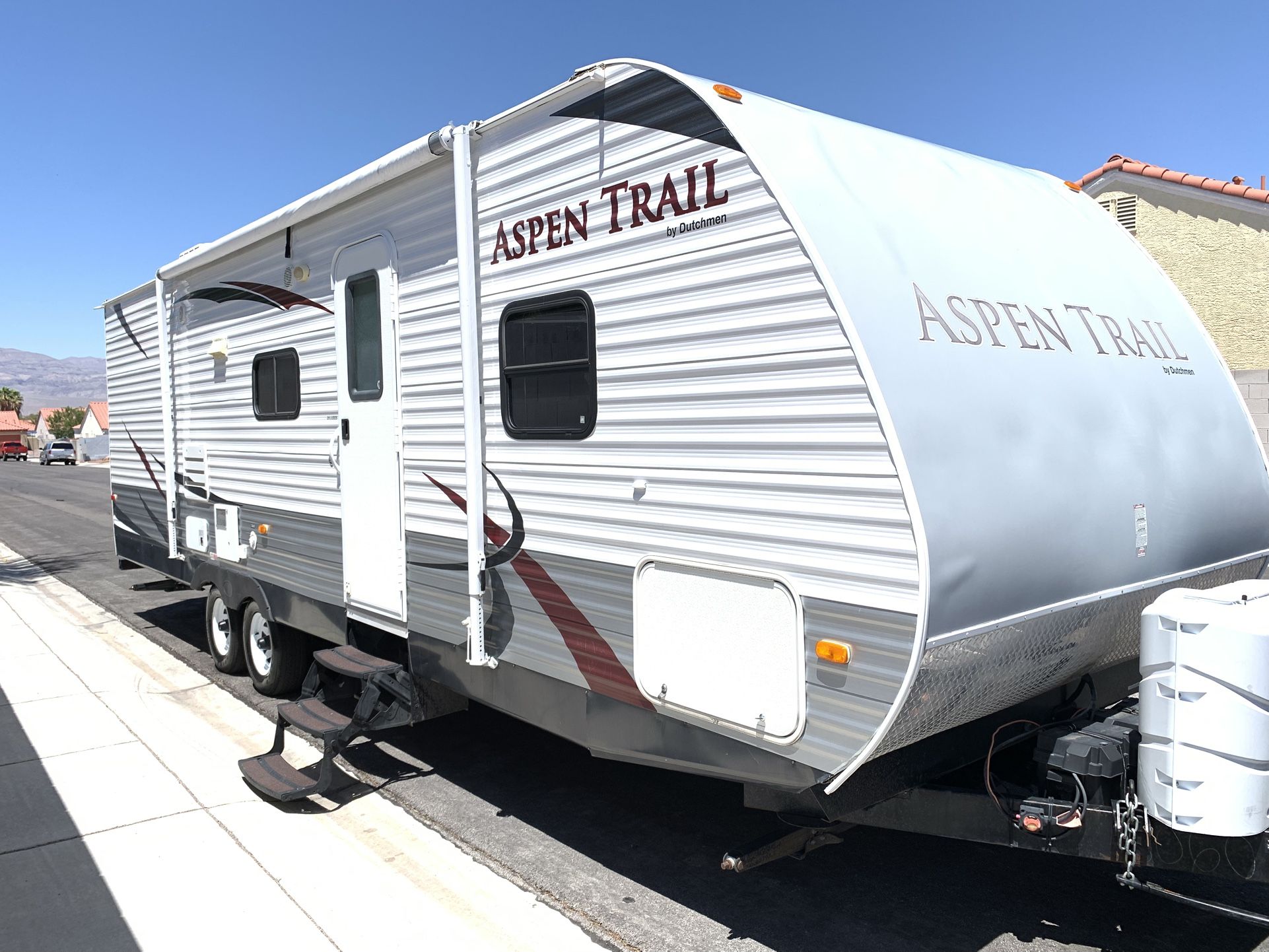 2013 Travel Trailer 27ft