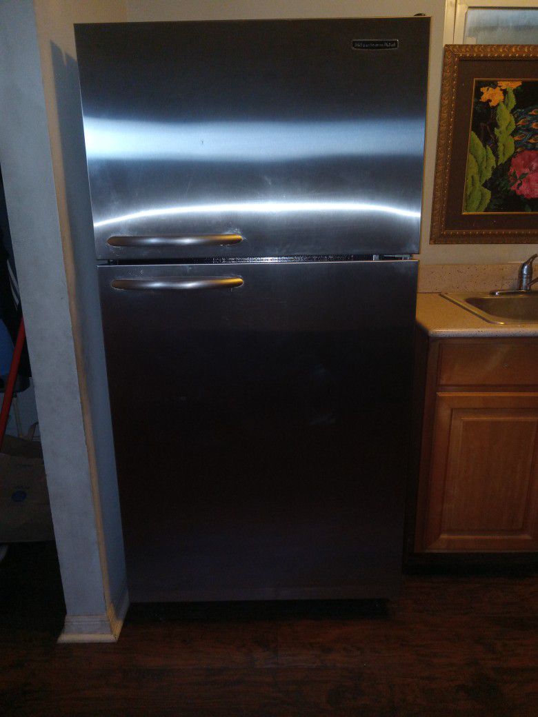 Nice Kitchen Aid Fridge, Can Deliver 
