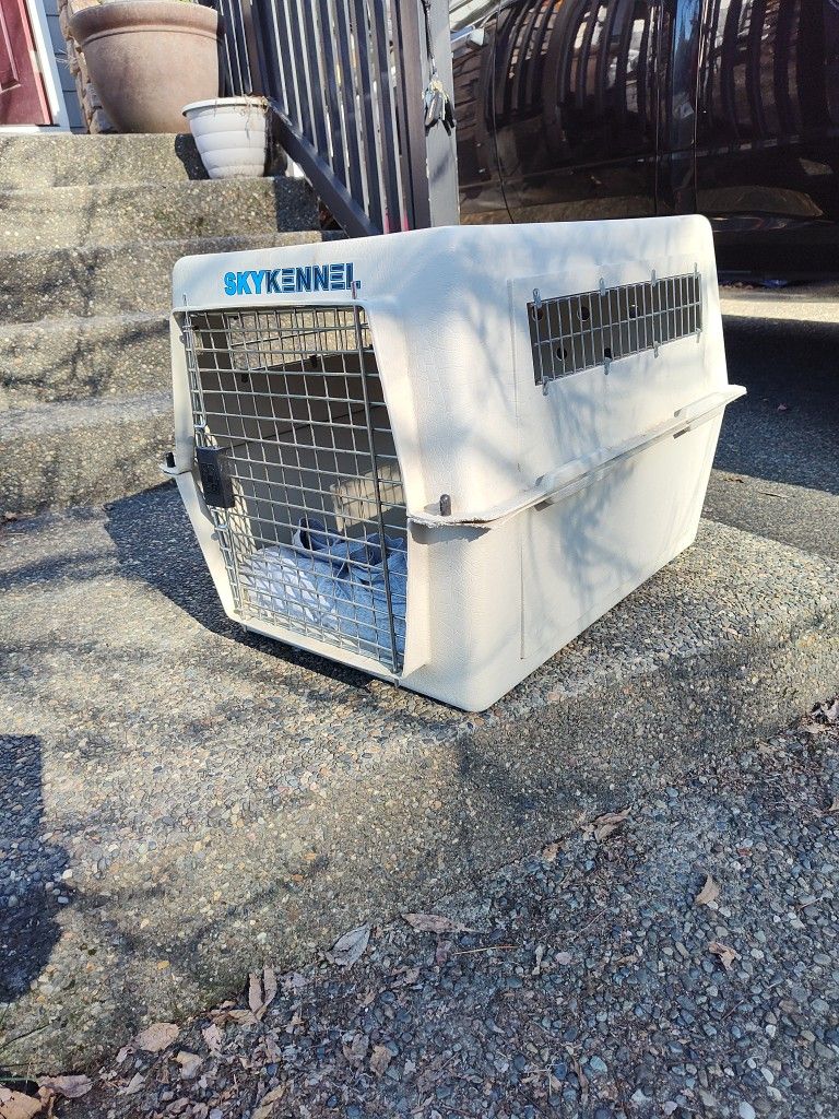 Pet Carrier - Medium/Small