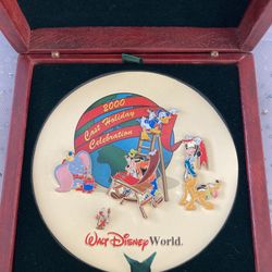 Collectible set of pins