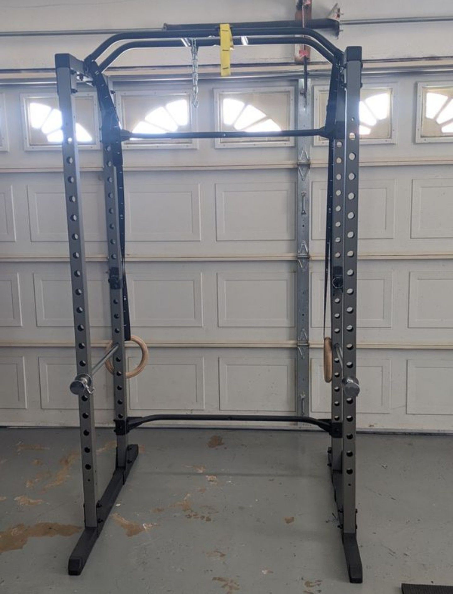 Full cage squat rack (with safety bars, pull up bar, and jHooks)