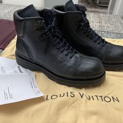 Authentic Louis Vuitton Hiking Leather Men Boots