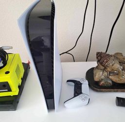 PlayStation 5 Digital Edition 82 GB with controller And Cables