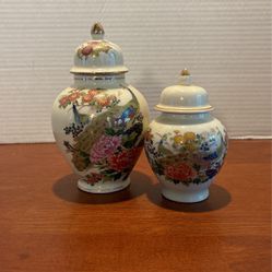  Ginger Jars with Crackle Finish and Peacock Design, Set of 2 One 6 1/2 Inches To 4 1/2 Inches B23