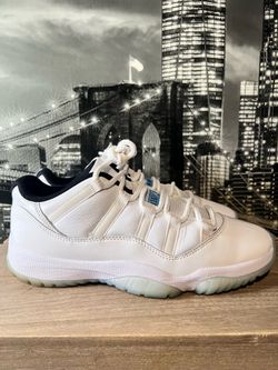 Jordan 11 Low Legend Blue Size 10 $90