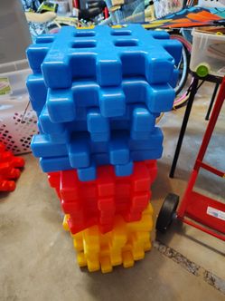 Little tikes big waffle blocks lot number three