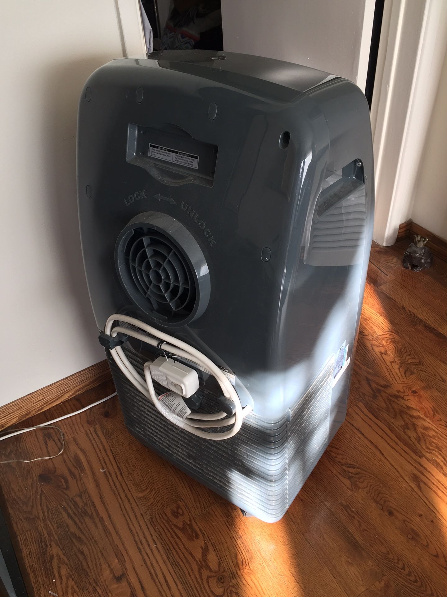 LG portable air conditioner 12000 BTU model LP1215GXR for Sale in San