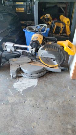 DeWalt 12 inch slide saw