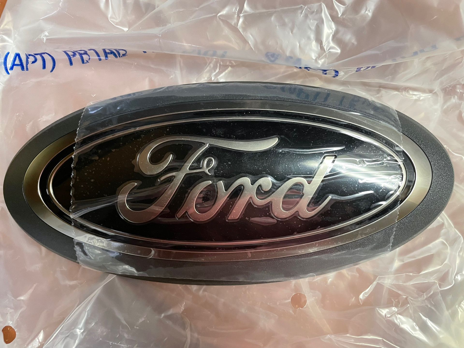 Ford Emblem