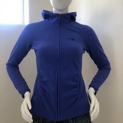 The North Face Women’s Fleece Zip Up Jacket 